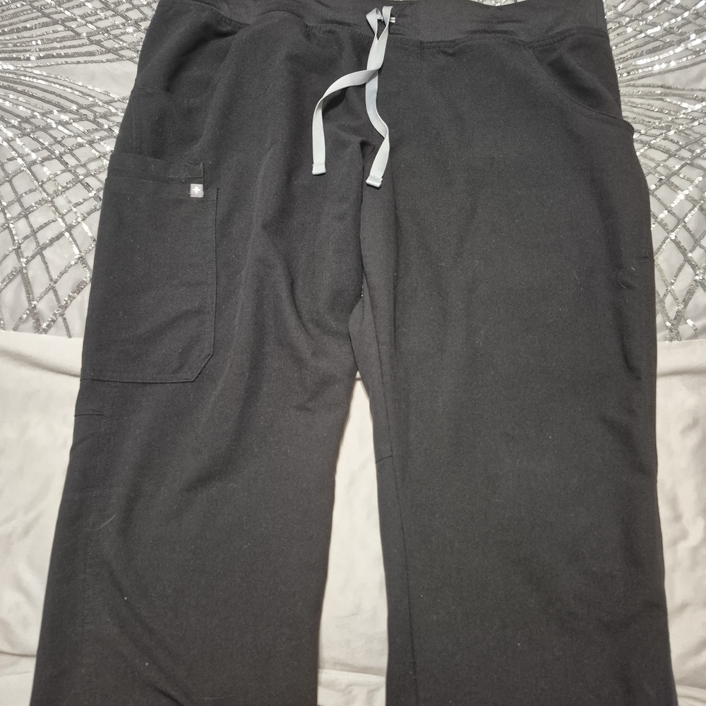 Figs Black Technical Collection Top